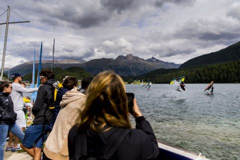 Vanora Engadinwind by Dakine 2020. 

Wing Foil Exhibition.

Wing Foil exhibition event by the newly founded GWA Global Wingsports Association. The contest is runned in the disciplines racing and freestyle, on Sunday August 16 on Lake St. Moritz and on Monday, August 17 on Lake Sivaplana.
16 August, 2020

© Sailing Energy / Engadinwind 2020